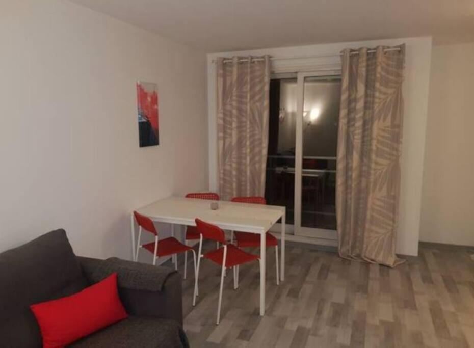 Apartament Le Rouennais Et Son Parking Prive Zewnętrze zdjęcie